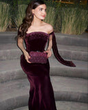Classy Prom Dresses Inspiration Mermaid Off The Shoulder Wine Red Burgundy Velvet Long Semi Formal Dance Grad Prom Dress For Teens High Schools HZ0311