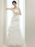 Plain Wedding Dresses Mermaid Strapless White Sleeveless Pleated Brides Dress Fitted Bridal Gowns HZ0311