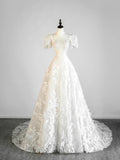 Fairytale Fantasy Art Wedding Dresses Ball Gown Square Neck Lace White With Short Sleeves Brides Dress Fitted Bridal Gowns HZ0311