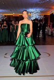 Sexy Ball Gown Strapless Emerald Green Ruffle Multi-Layer Long Prom Dress Satin Formal Party Prom Dresses HZ0311