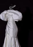 Classic Wedding Dresses Mermaid Off The Shoulder Ivory Satin Short Sleeves Brides Dress Fitted Bridal Gowns HZ0311