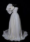 Classic Wedding Dresses A Line One Shoulder Ivory Satin Sleeveless Brides Dress Fitted Bridal Gowns HZ0311