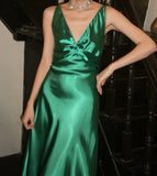 Chic Prom Dress A Line Satin V-neck Gala Gown Fomal Evening Dress Graduation Dress HZ0427