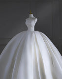 Timeless Wedding Dresses Ball Gown Strapless Satin Pleated Brides Dress Court Train Fitted Long Bridal Gowns HZ0311