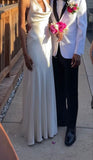 Simple Mermaid V Neck White Silky Satin Long Formal Fancy Prom Evening Dress Dinner Outfits Classy Party Gowns HZ0311