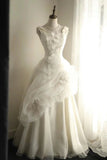 Romantic Women's Ball Gown Square Neck 80s With Lace Bow-knot Pleated White Sweep Train Wedding Dresses HZ0311