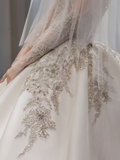 Timeless Women's Wedding Dress With Gloves for Bride Lace Applique Evening Dress Sweetheart Ball Gowns HZ0311