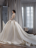 Timeless Women's Wedding Dress With Gloves for Bride Lace Applique Evening Dress Sweetheart Ball Gowns HZ0311