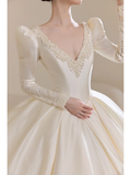 Timeless Women's White Wedding Dress With Lace for Bride Applique Bride Dress V Neck Ball Gowns HZ0311