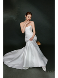 Women¡¯s V Neck Sleeveless Bridal Wedding Dress with Gloves Floor Length Mermaid Gown for Bride White HZ0311