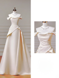 Romantic Long Wedding Dresses A Line Off The Shoulder Satin Pleated Wedding Dress Style For Brides Fitted With Train Bridal Gowns HZ0311