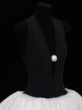Ball Gowns Prom Dress Aesthetic V Neckline With Pleated Style Impress Black Tops White Long Prom Dresses Party Formal Gowns HZ0311