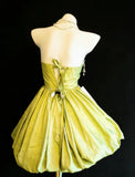 Vintage Ball Gown Strapless Green Satin Hoco Gowns Short 16th Birthday Dress Homecoming Dresses Cocktail Gown HZ0311