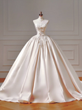 Princess Long Wedding Gowns Ball Gown Strapless Sleeveless Satin For Bride With Lace Appliques Train Bridal Dresses HZ0311