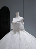Vintage Long Wedding Gowns Princess Ball Gown Off The Shoulder Style for Bride With Sleeves Pleated Appliques Train White Bridal Dress HZ0311