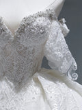 Vintage Long Wedding Gowns Princess Ball Gown Off The Shoulder Style for Bride With Sleeves Pleated Appliques Train White Bridal Dress HZ0311
