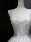 Elegant Classy Long Wedding Gowns Boho Ideas Spaghetti Strap Dresses Bohemian Style for Bride With Fitted Lace Bridal Gown HZ0311