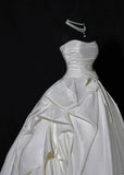 Princess Long Wedding Gowns Ball Gown Strapless Sleeveless Satin for Bride With Pleated Bow-knot Train White Bridal Dress HZ0311