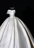 Princess Long Wedding Gowns Ball Gown Sweetheart Sleeveless Satin for Bride With Pleated Train White Bridal Dress HZ0311