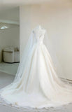 Princess Women's Ball Gown Sweetheart With Long Sleeves Appliqued White Lace Sweep Train Wedding Dresses HZ0311