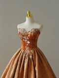Beautiful Ball Gown Sweetheart Velvet Long Prom Dresses Appliques Prom Gowns HZ0311