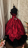 Princess Ball Gown Strapless Burgundy And Black With Ruffles Ruched Long Aesthetic Quinceanera Dresses Sweet 15 16 Birthday Gown HZ0311