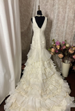 Vintage Elegant Mermaid V Neck Lace 60s Ivory Multi Layers Long Bride Dress Long Bride Dress Classy Wedding Dresses HZ0311