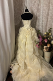 Vintage Elegant Ball Gown Halter Lace Appliqued 60s Ivory Multi Layers Long Bride Dress Long Bride Dress Classy Wedding Dresses HZ0311