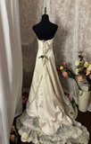 Vintage Elegant A line Sweetheart Sleeveless Lace 60s Ivory Multi Layers Long Bride Dress Long Bride Dress Classy Wedding Dresses HZ0311