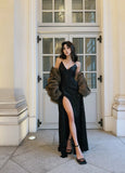 Modest Mermaid V Neckline Spaghetti Straps Ball Dresses Long Formal Gowns Black Sequin Slit Prom Dresses Evening Gowns HZ0311