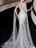 Luxurious Wedding Dresses Mermaid Scoop Neck Long Sleeves Silver Gray With Cape Sequins Brides Dress For Brides Fitted Bridal Gowns HZ0311
