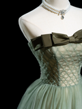 Retro A line Strapless Tulle Light Green Long Prom Dresses Impress 18th Birthday Outfits Prom Gown HZ0311