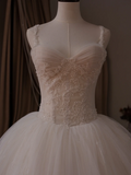 Princess Ball Gown Spaghetti Straps Sleeveless Tulle Fitted Corset Long Wedding Dress Bride Gowns White Wedding Dresses HZ0311