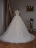 Princess Ball Gown Strapless Sleeveless Lace Fitted Corset Tulle Wedding Dress Bride Gowns White Wedding Dresses HZ0311