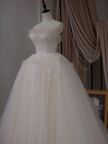 Princess Ball Gown Strapless Sleeveless Lace Fitted Corset Tulle Wedding Dress Bride Gowns White Wedding Dresses HZ0311