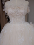Princess Ball Gown Strapless Sleeveless Lace Fitted Corset Tulle Wedding Dress Bride Gowns White Wedding Dresses HZ0311