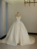 Princess Ball Gown Sweetheart Sleeveless Satin Fitted Corset Long Wedding Dress Bride Gowns White Wedding Dresses HZ0311