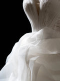Elegant Wedding Dresses Ball Gown Spaghetti Strap White Sleeveless Pleated Brides Dress Fitted Bridal Gowns HZ0311