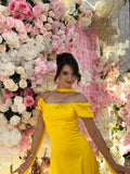 Gorgeous Yellow Sheath Off The Shoulder Yellow Satin High Slit Prom Dresses With Scarf HZ0311