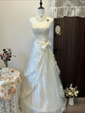 Charming Women's Ball Gown Strapless Sleeveless White Tulle Pleated Long Wedding Dresses HZ0311