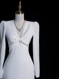 Simple Mermaid V Neckline Satin Long Sleeves White Satin Wedding Dress Fairytale Autumn Bridal Dresses HZ0311
